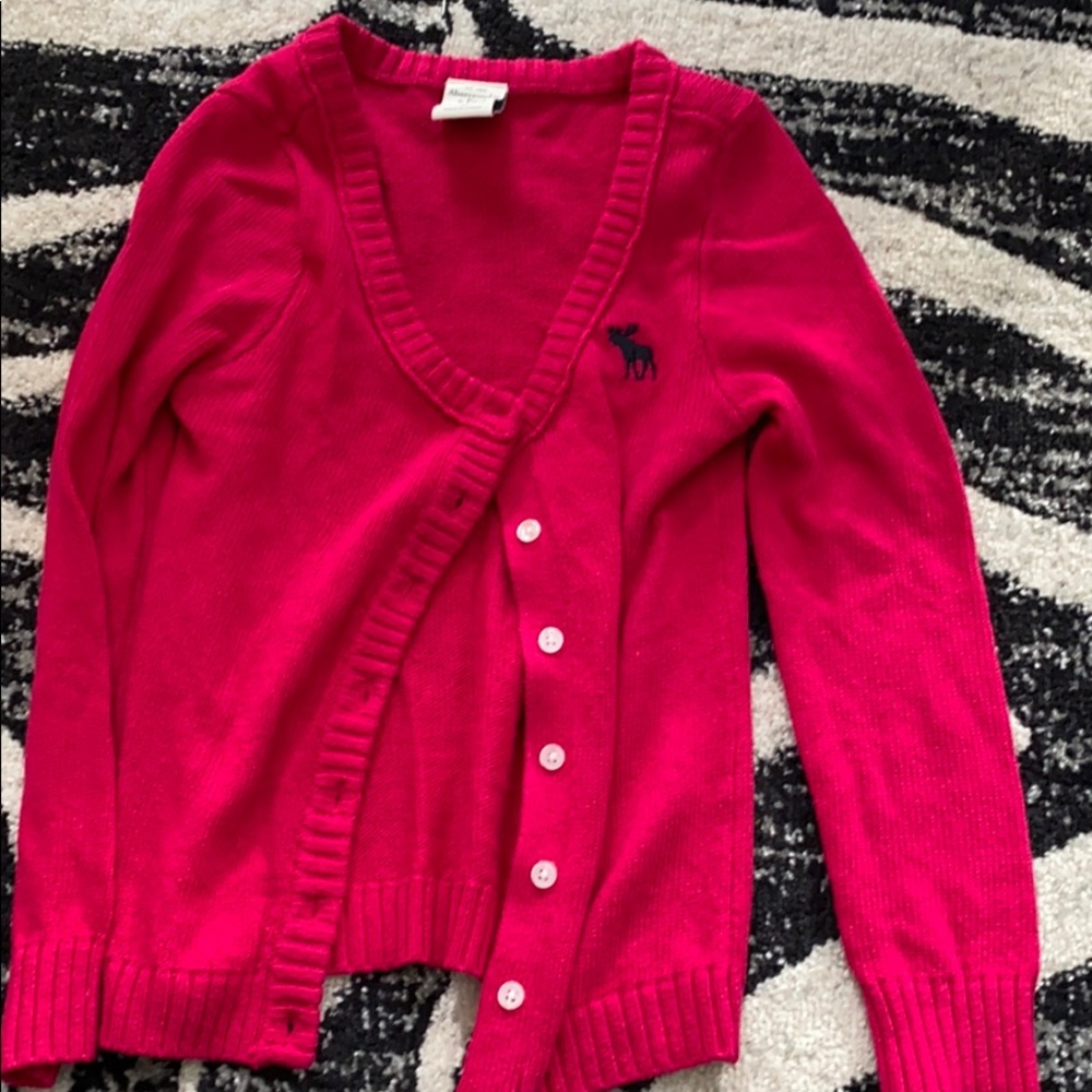 abercrombie and fitch pink button sweater